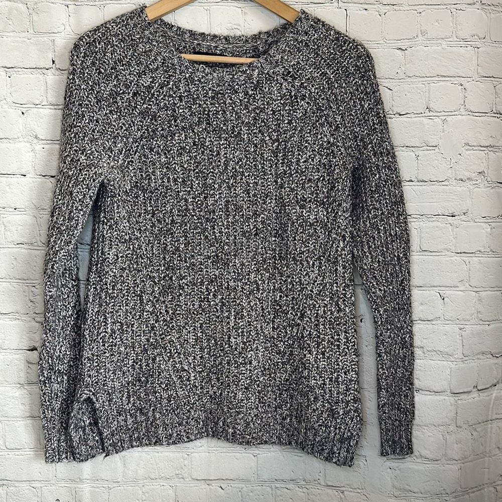 American Eagle Women’s Ahhmazingly soft Marbled Sweater size xs